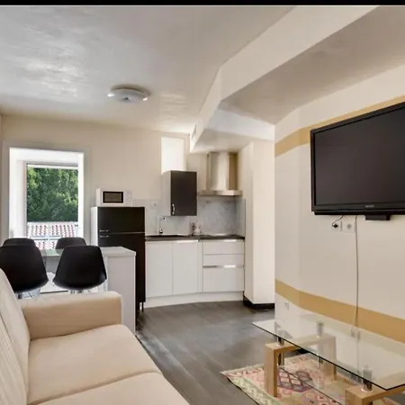 Greif 5 Stelle Apartman *